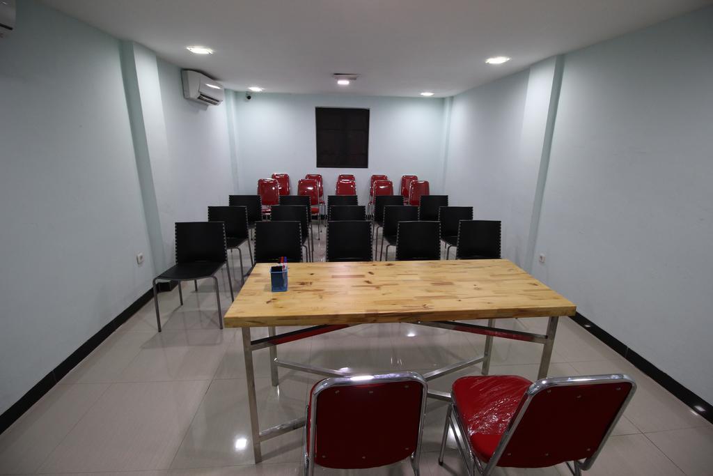 Amaliun Hotel Medan Kültér fotó
