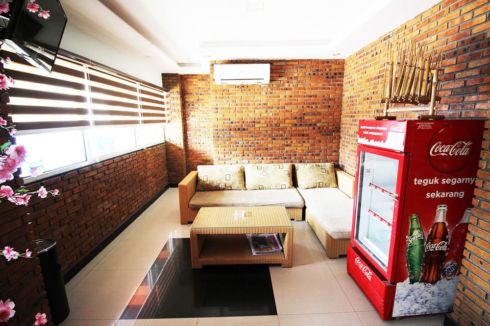 Amaliun Hotel Medan Kültér fotó