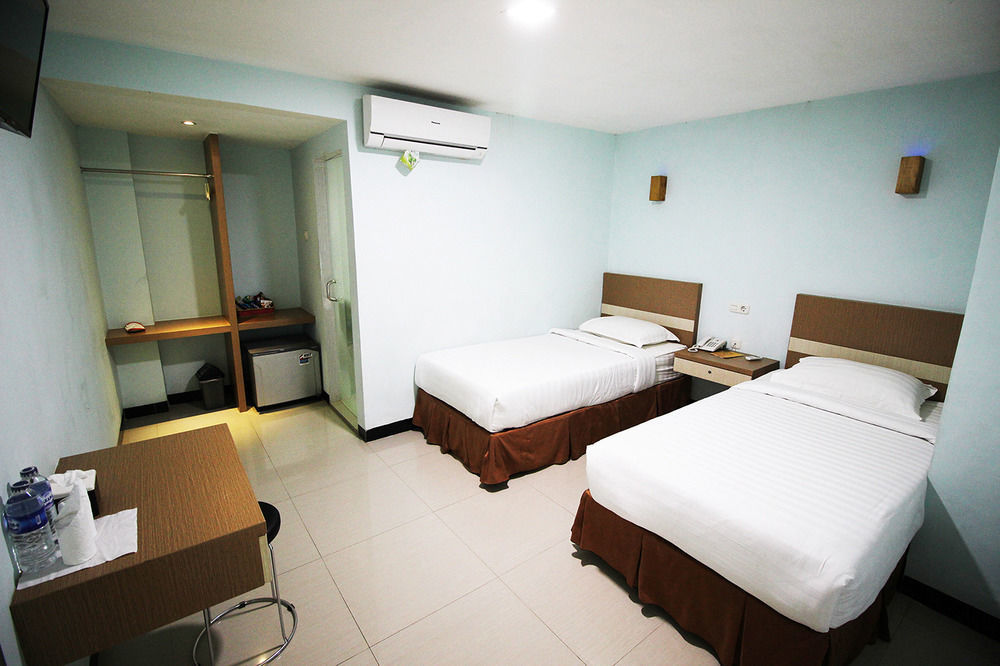 Amaliun Hotel Medan Kültér fotó