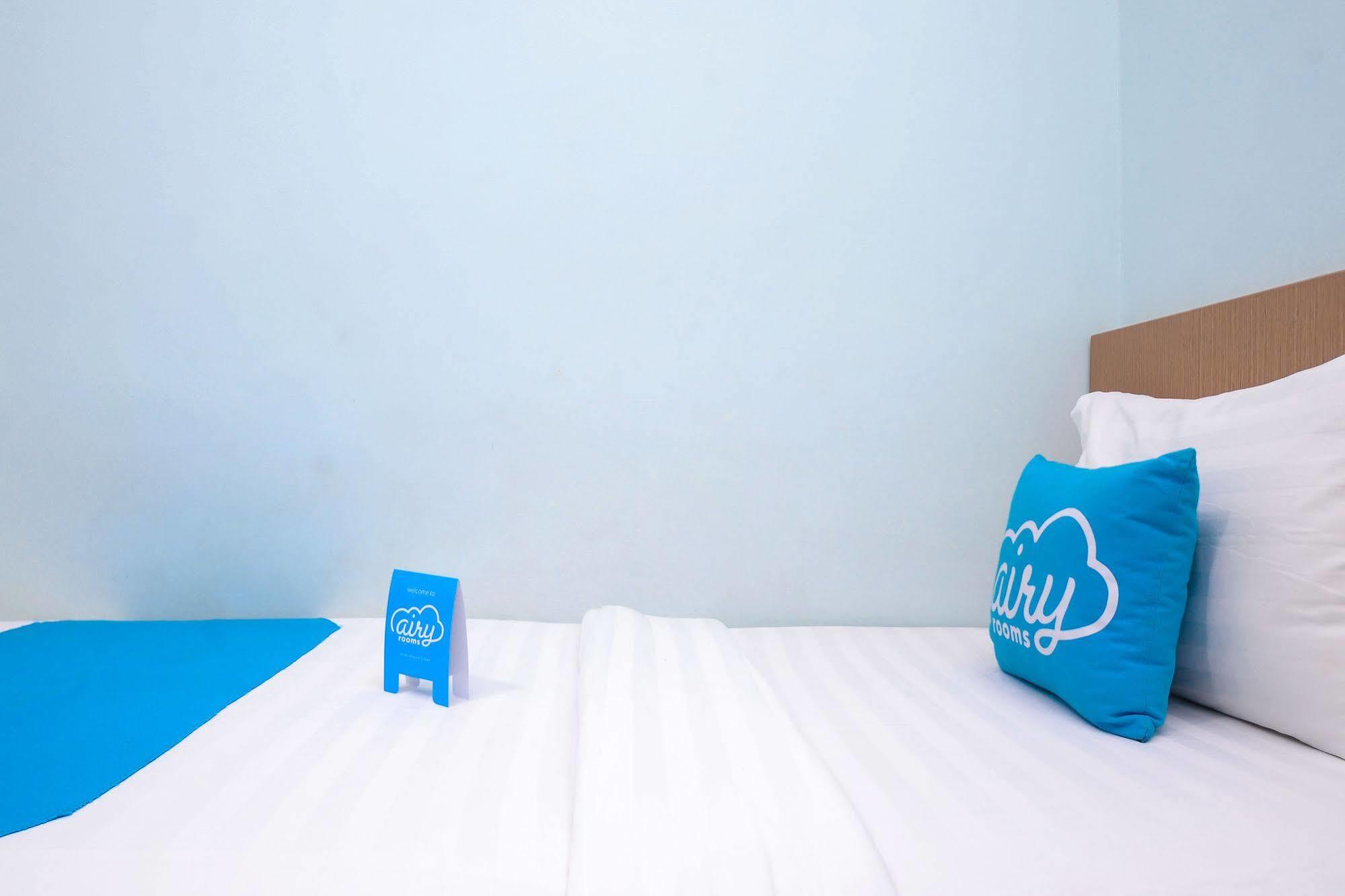 Amaliun Hotel Medan Kültér fotó